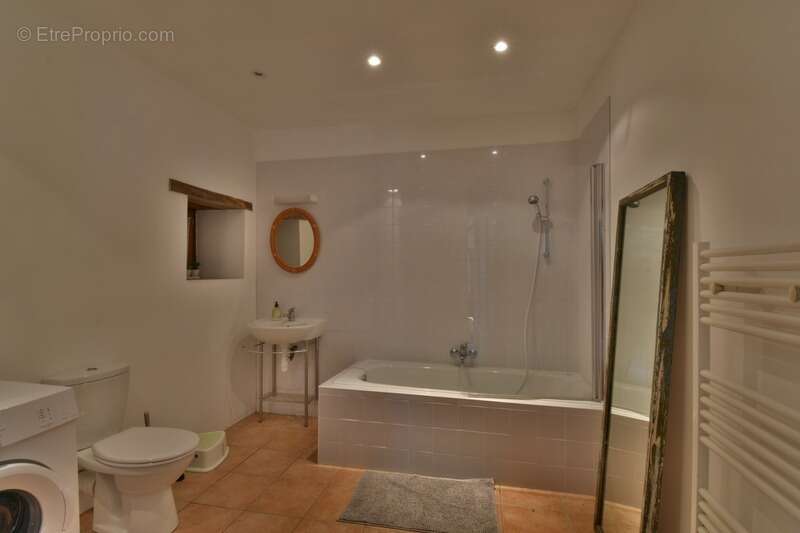 Maison à SAINT-LEGER-MAGNAZEIX