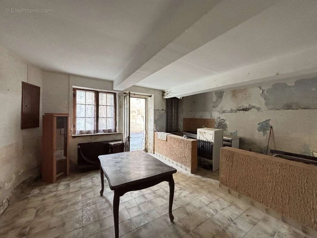 Maison 76 m² à Peyriac-Minervois  - photo 2
