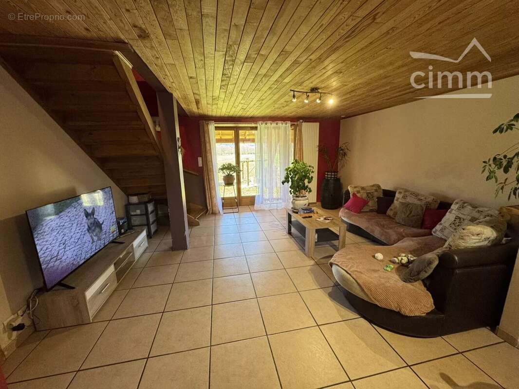 Appartement à MARSAC-EN-LIVRADOIS