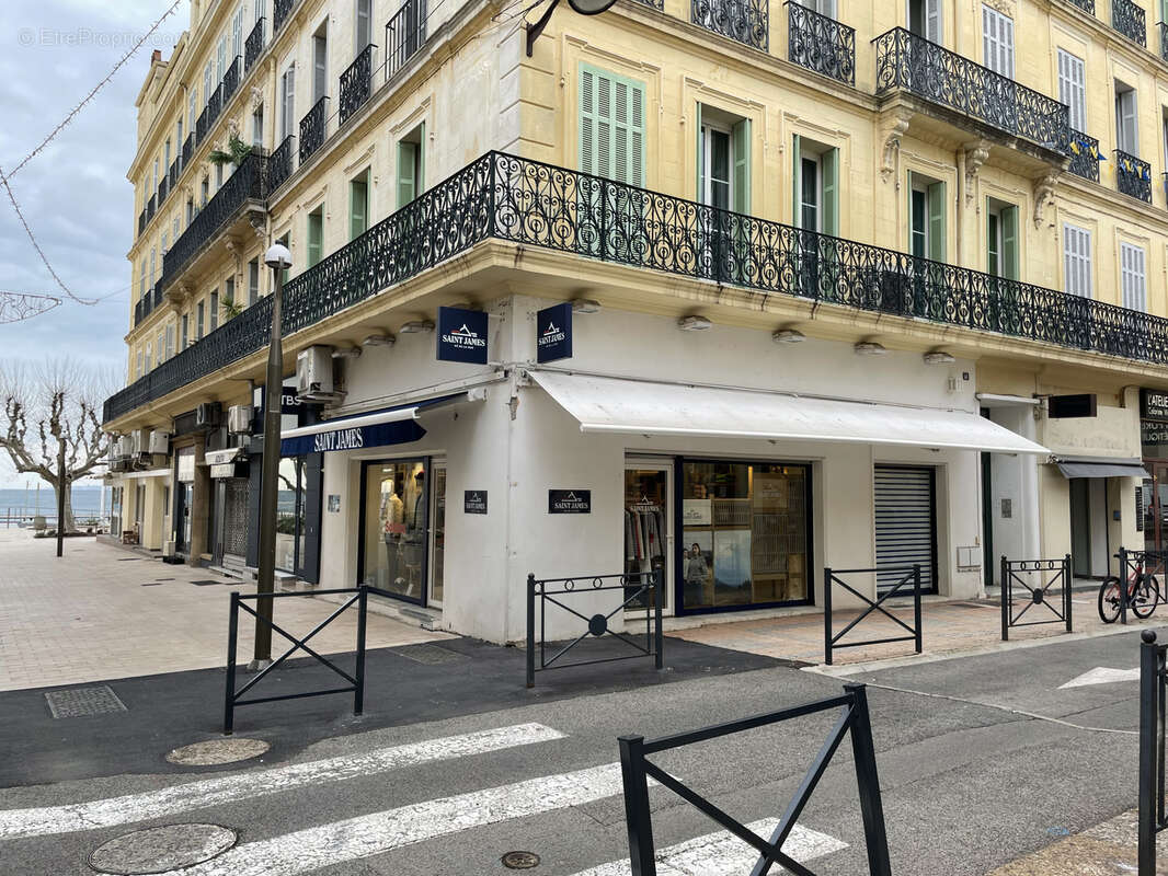 Commerce à SAINT-RAPHAEL