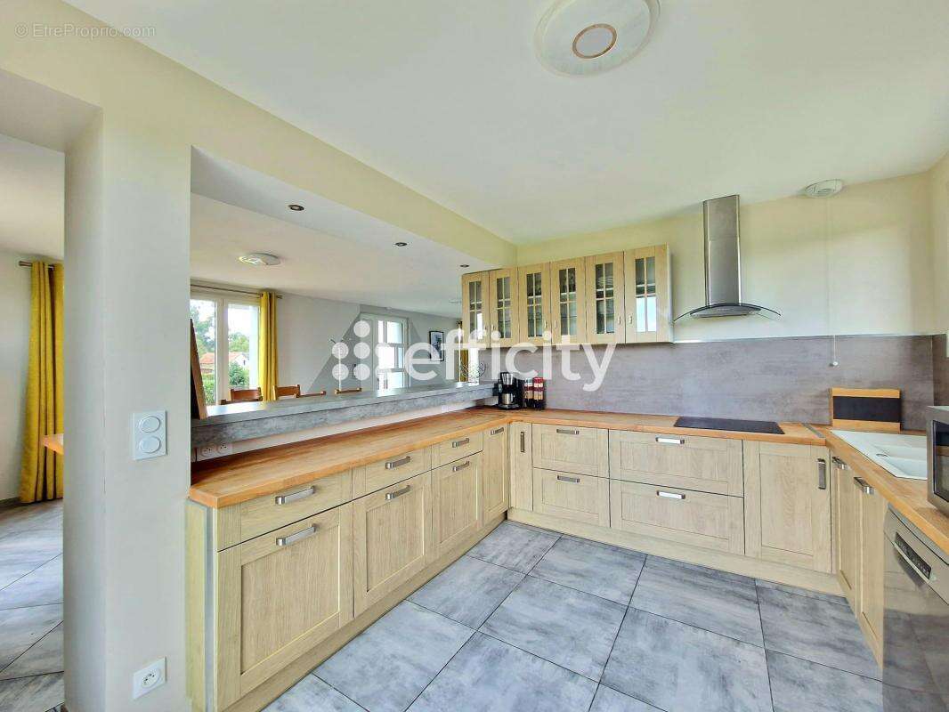 Maison à LA HAYE-DU-PUITS