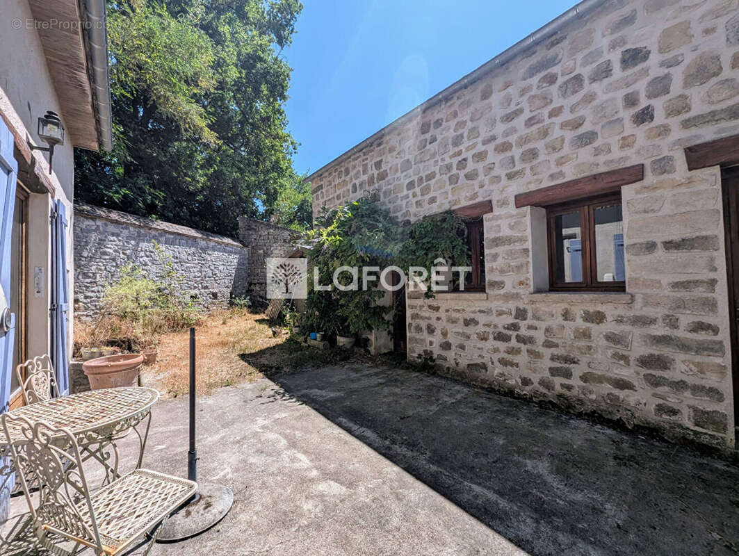 Maison à MILLY-LA-FORET