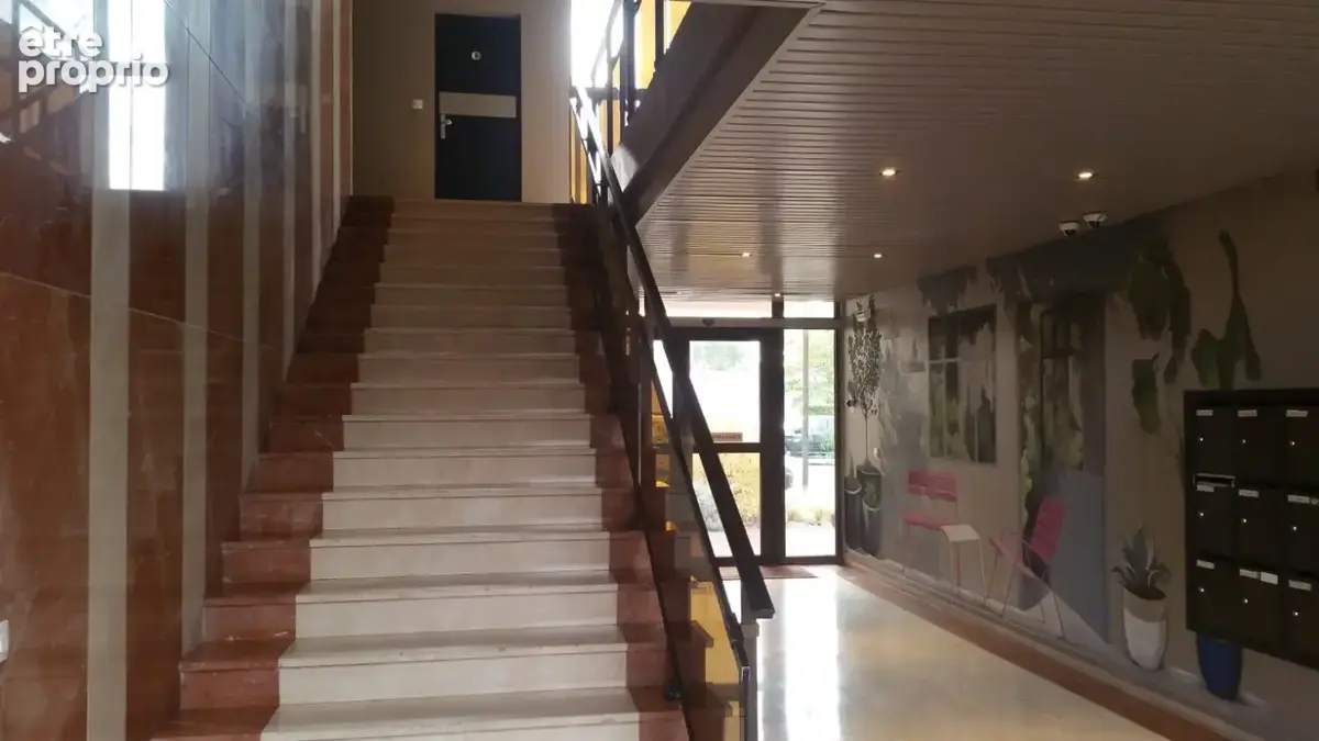 Appartement 4500 m² à Torcy  - photo 1