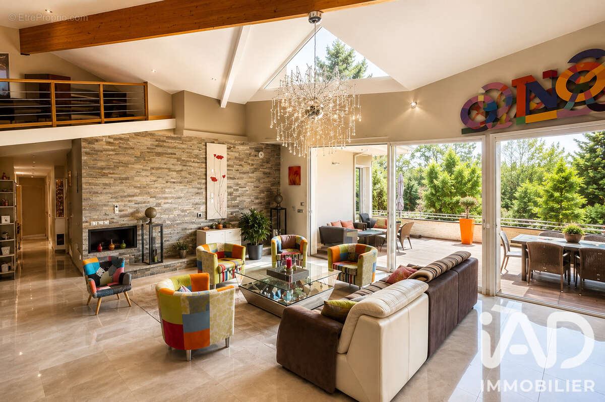 Maison 750 m² à Chapeiry  - photo 4