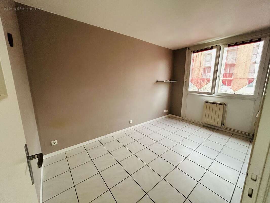 Appartement à ROMANS-SUR-ISERE