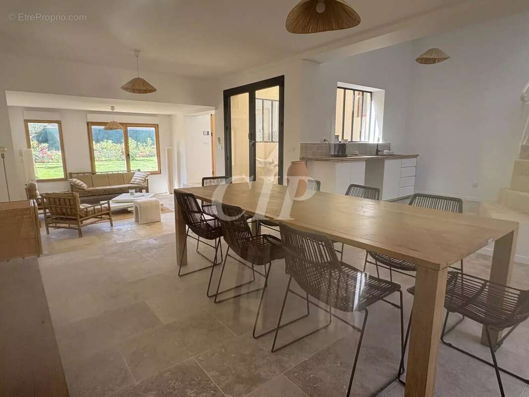 Maison à AIX-EN-PROVENCE