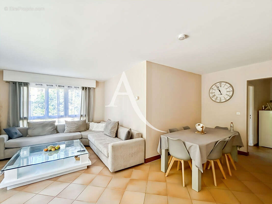 Appartement à BOIS-D'ARCY
