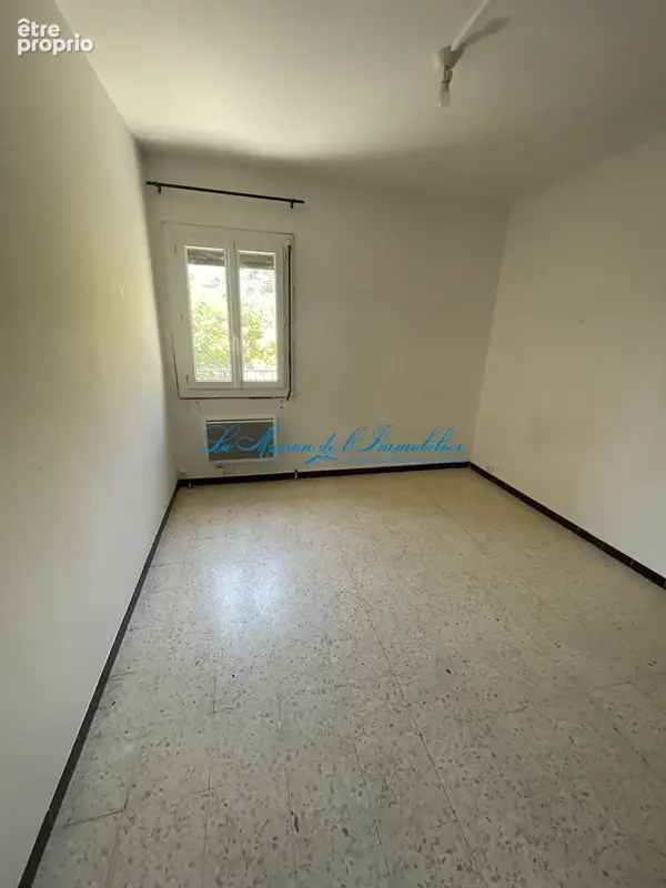 St PRIVAT DES VIEUX, maison de F4 plus 2 garages sur 4153 m2 de terrain plat - photo 5