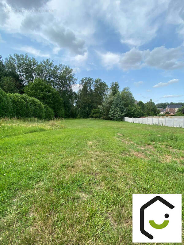 Terrain à FIGNIERES