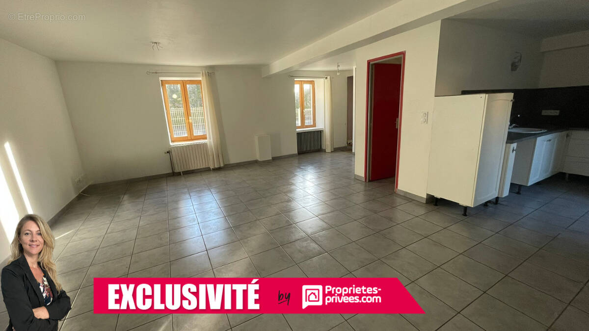 Maison à COURS-LA-VILLE