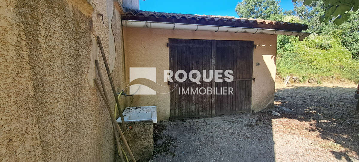 Maison de 187 m2 sur terrain attenant et constructible de 5848m2 - photo 14