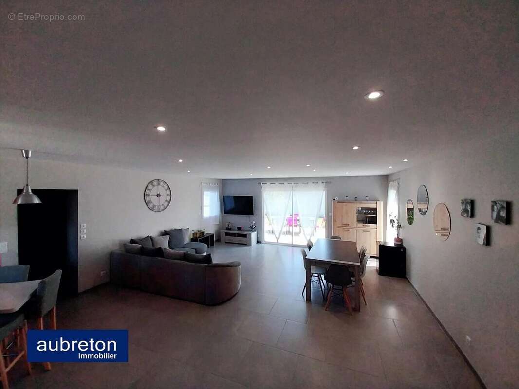 Maison à MARCILLOLES