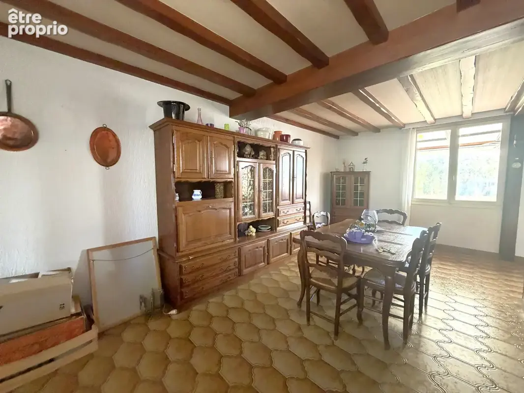 Maison ancienne 4 chambres A13 à 3 mn toutes commodité à pied - photo 3