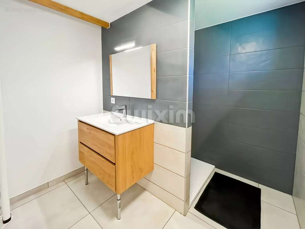 Maison à CLEON-D&#039;ANDRAN