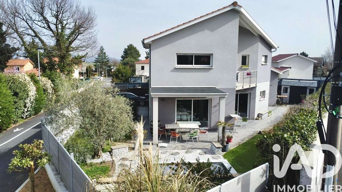 Photo 3 - Maison à GREZIEU-LA-VARENNE