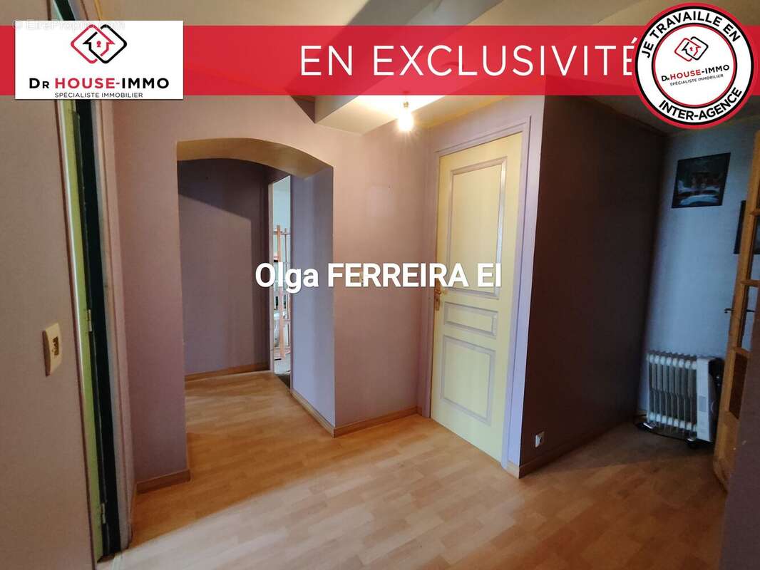 Maison à VILLENEUVE-LES-MONTREAL