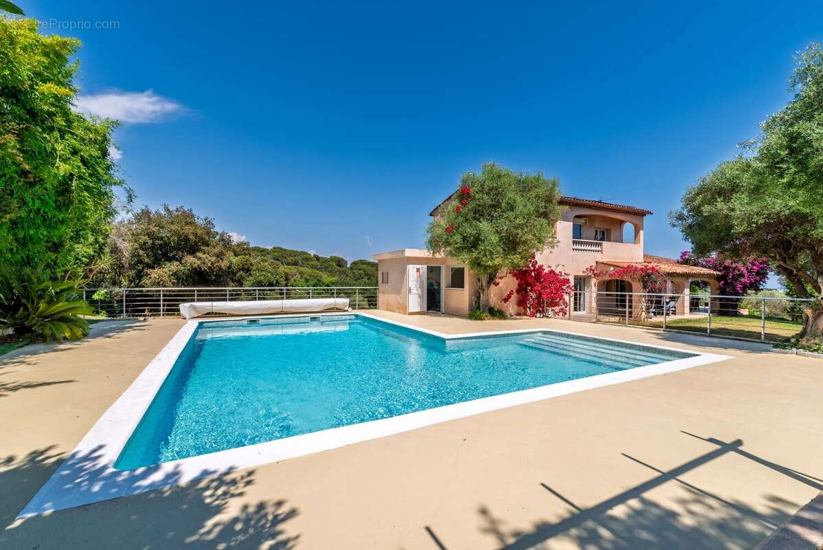 Maison à ANTIBES
