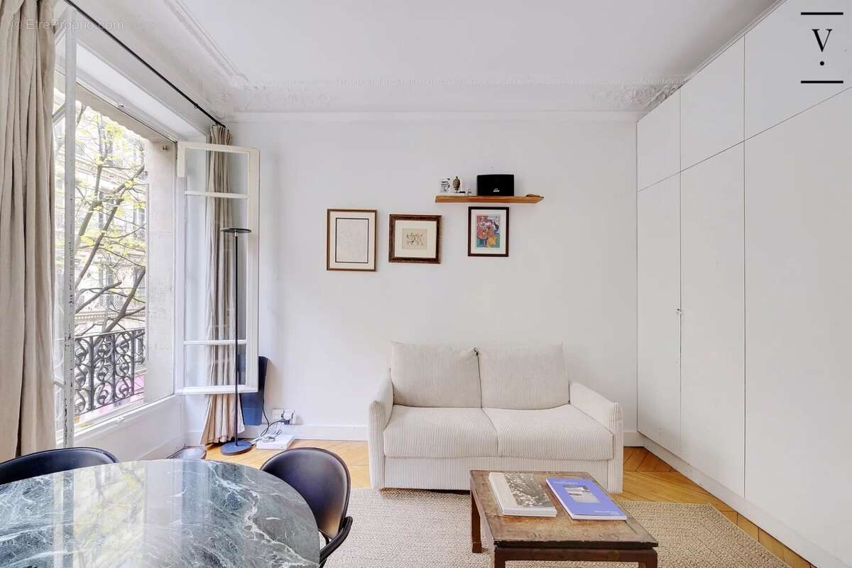 Appartement à PARIS-4E