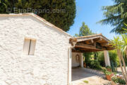 Appartement à MOUGINS