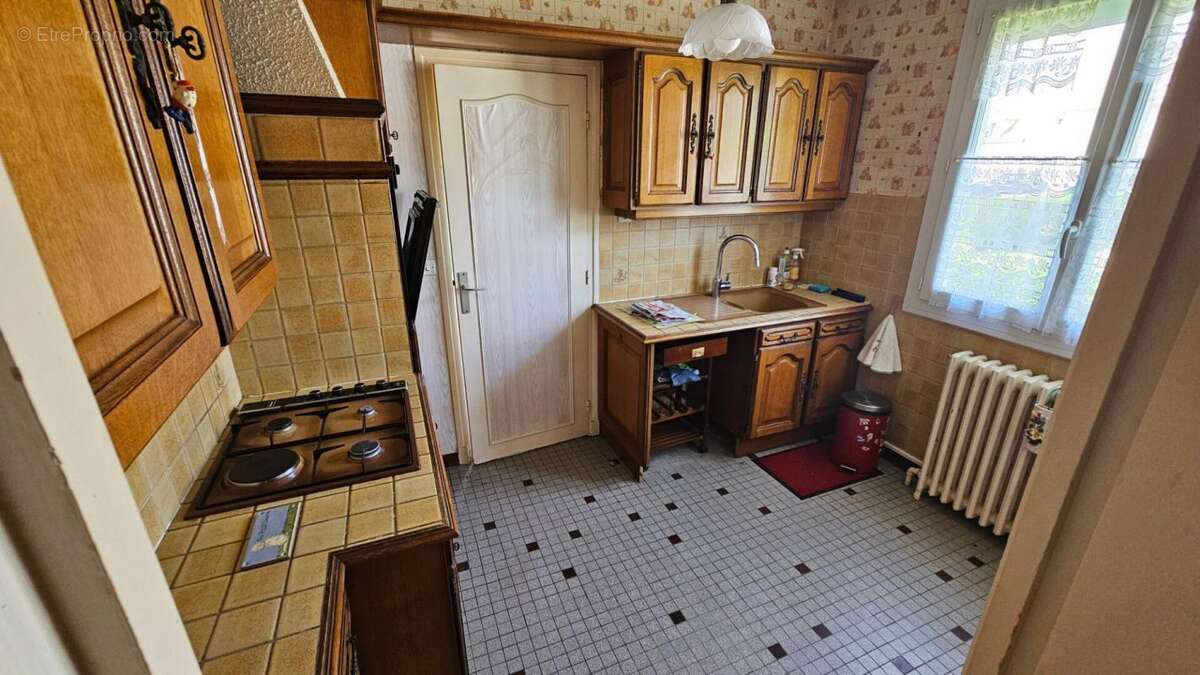 Maison à HOUDAN