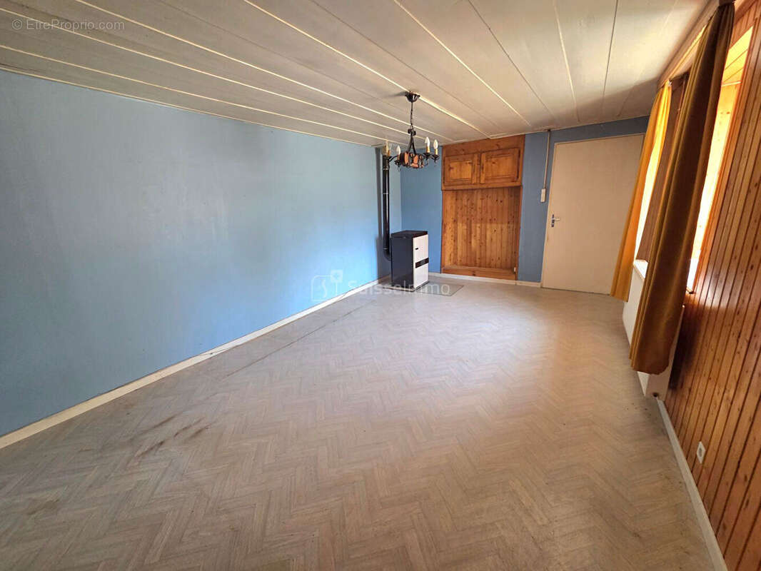 Ancien corps de ferme 5 pieces 93.7 m² sur terrain de 18.87 ares 119000 euros - photo 3