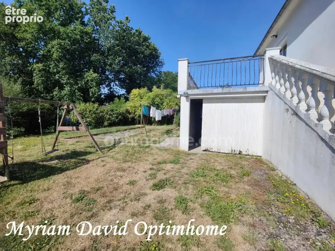 Maison familiale 171 m² – DPE C – 5 chambres – Terrain paysagé de 2 400 m² – Rostrenen - photo 24