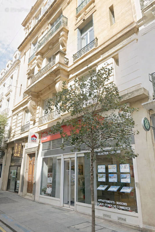Commerce à BEZIERS