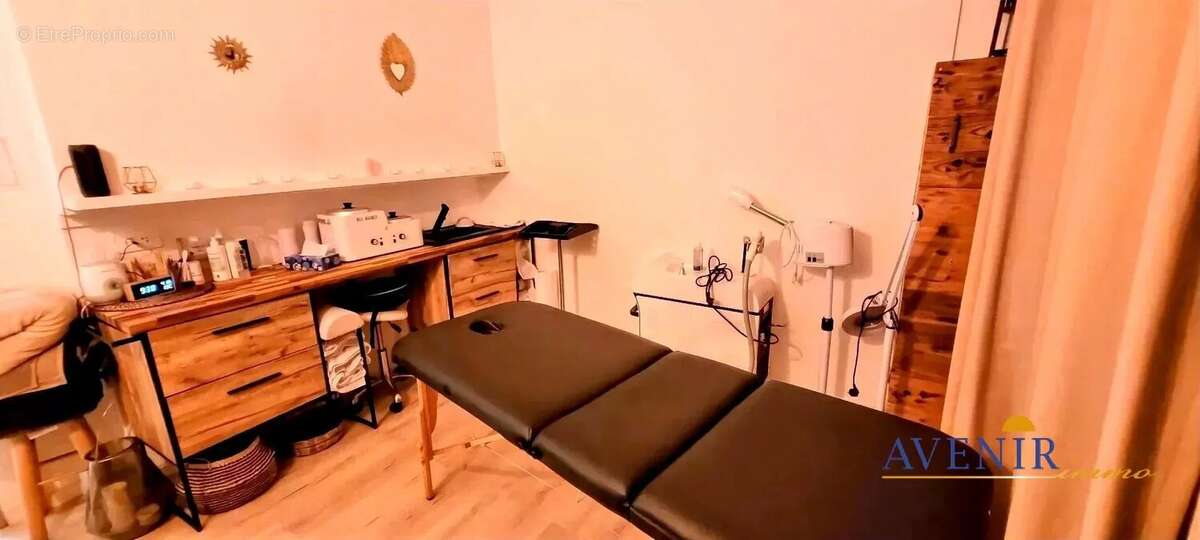 Commerce à PLAN-DE-CUQUES