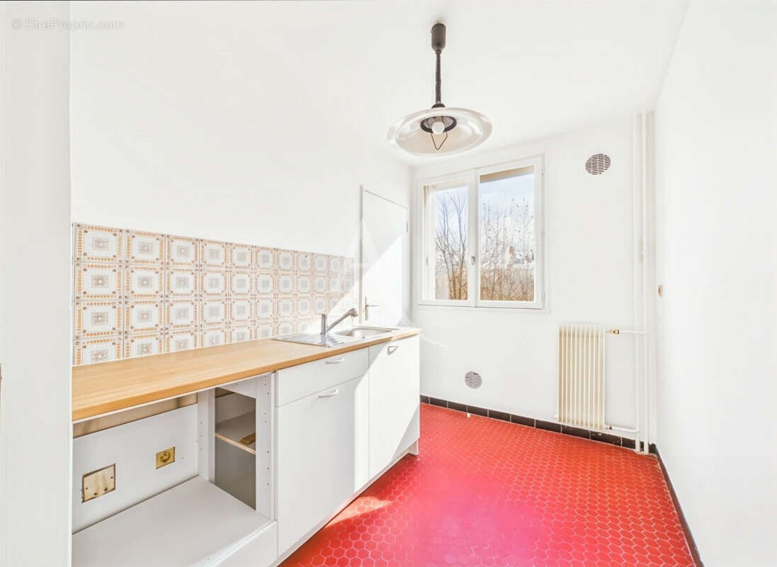 Appartement à SAINT-MAUR-DES-FOSSES