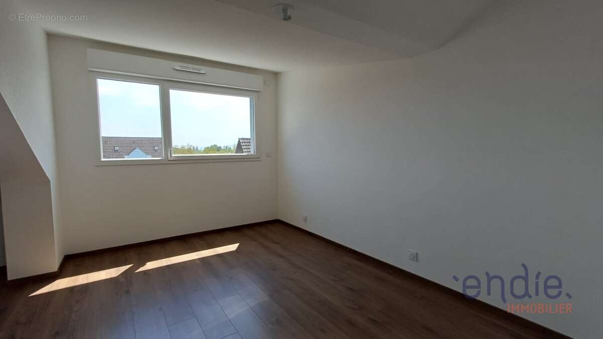 ROSENAU  Superbe appartement 3 pièces au dernier étage  62,13 m² habitables et 91,48 m² au sol - photo 9