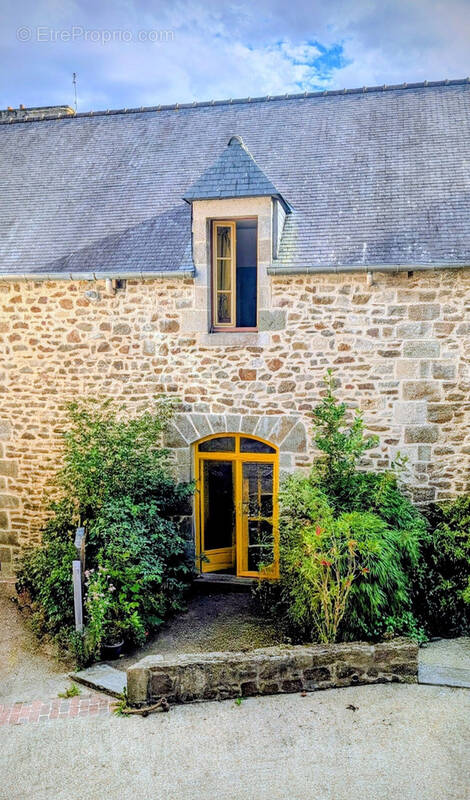 Maison à DINAN