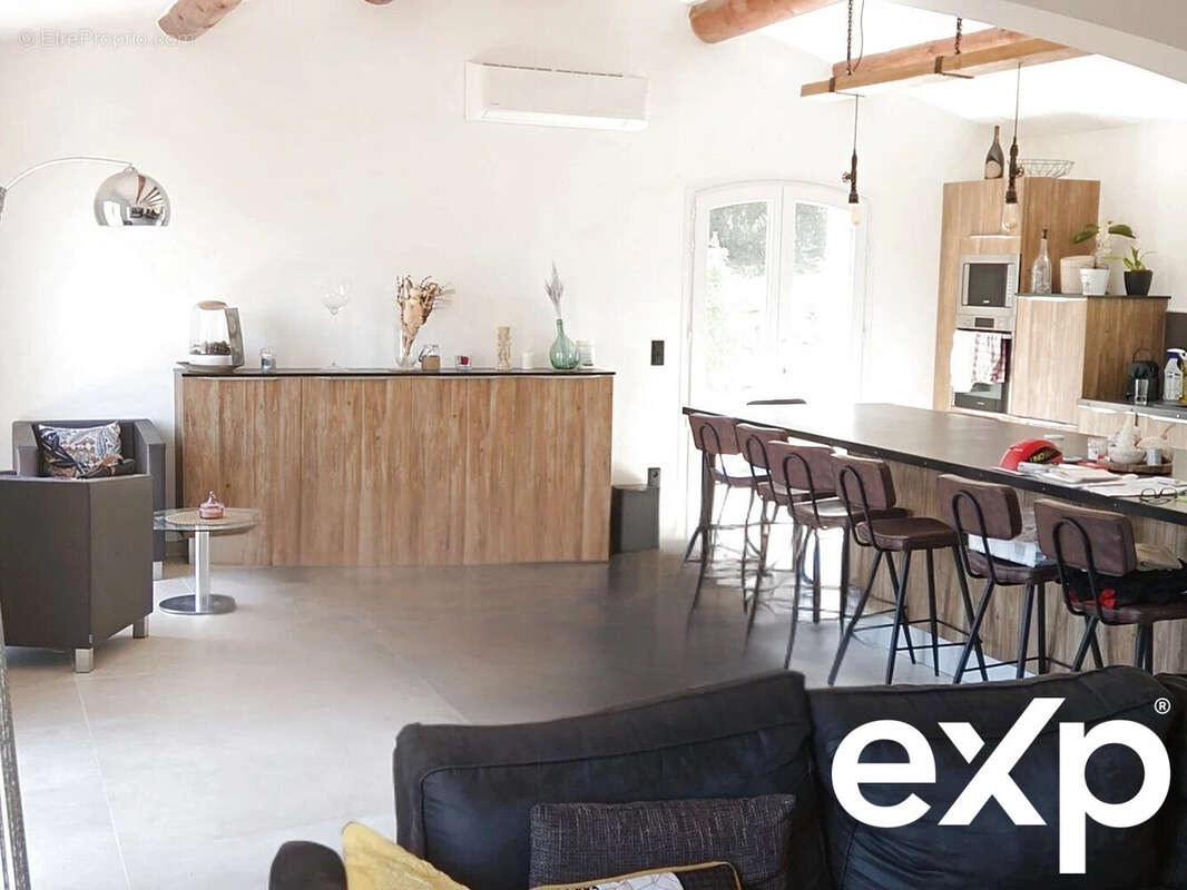 Maison à SOLLIES-VILLE