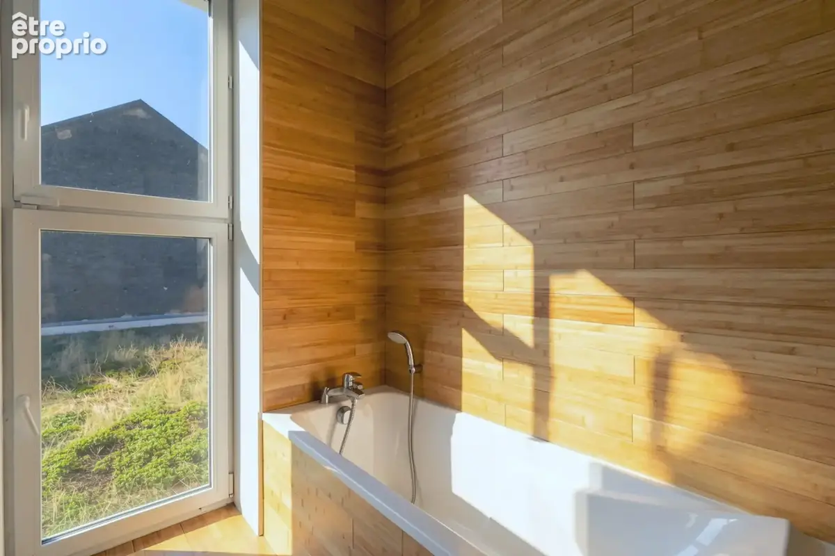 Véritable coup de cœur pour cette demeure atypique avec jardin et terrasse au calme absolu proche de Montchat - photo 22