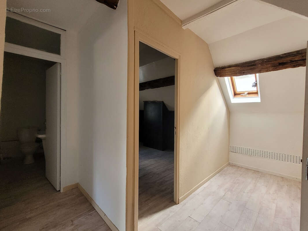 Maison à CHARBONNIERES