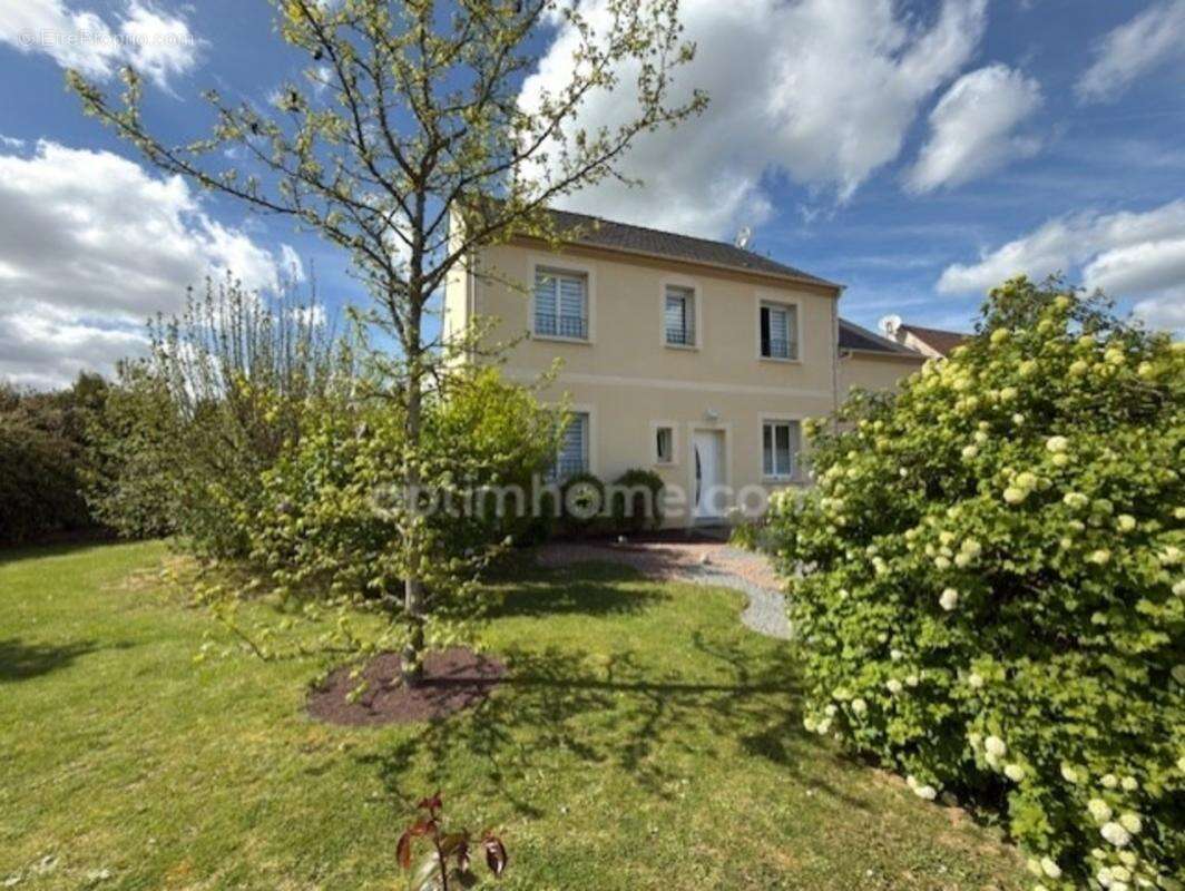 CORBREUSE à 5 km de DOURDAN et 55 km de PARIS. Belle maison familiale de 189 M² habitable 5/7 chambres avec gros potentiel au gr - photo 5