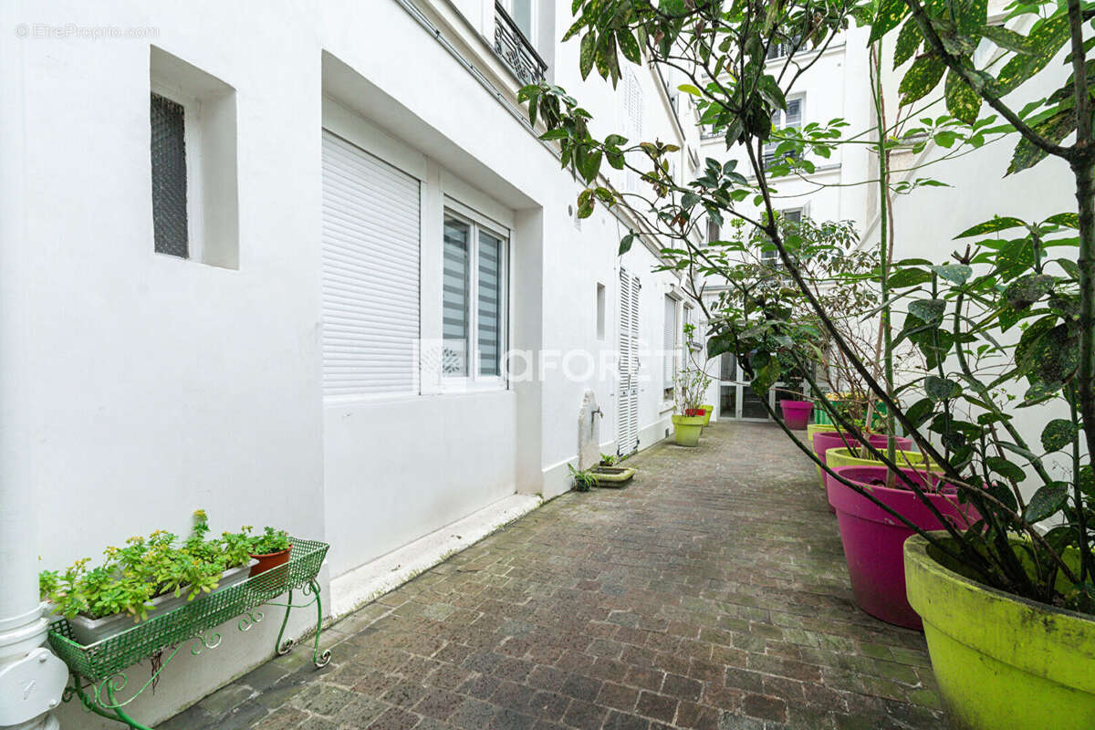 Appartement à PARIS-17E