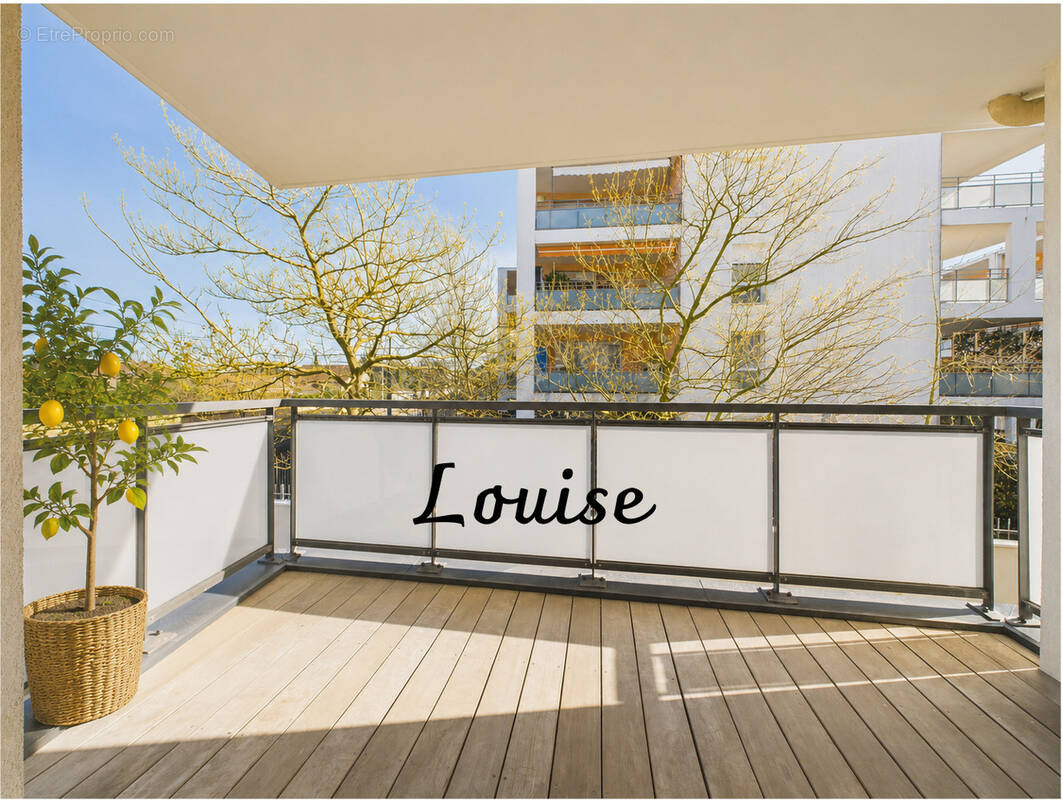 Appartement à MEYZIEU