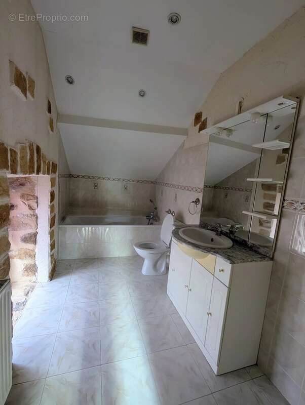 Maison à LE CHATELET-EN-BRIE