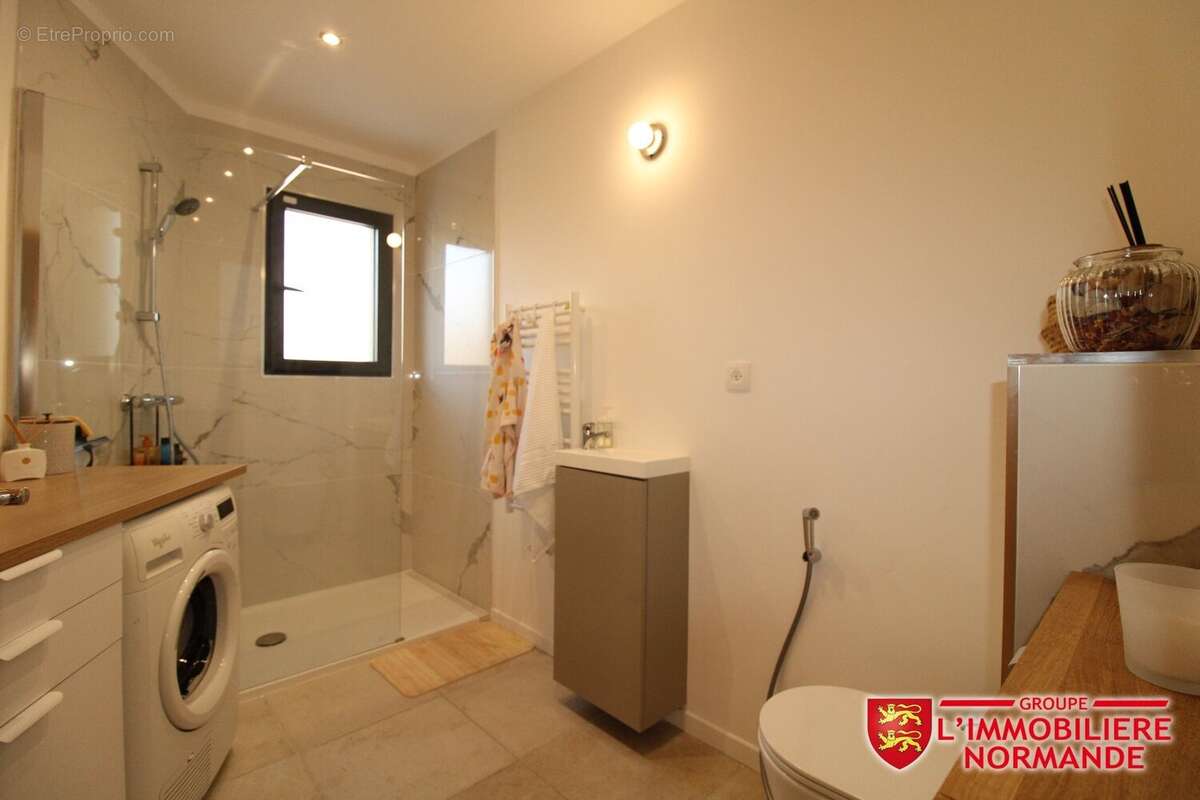 Maison à ROSNY-SUR-SEINE