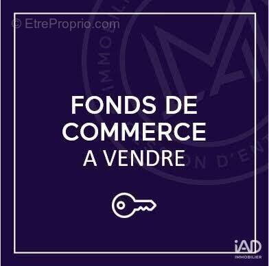 Photo 1 - Commerce à CRUSEILLES