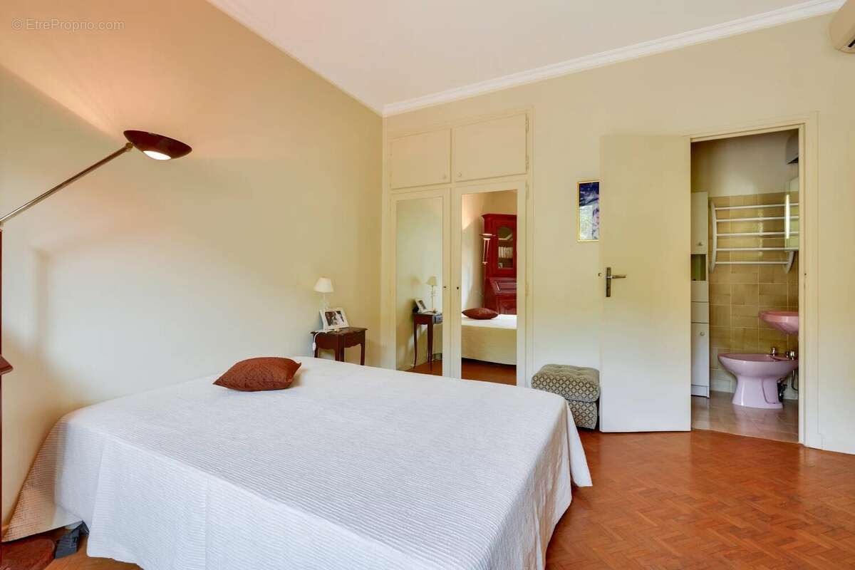 A vendre nice - villa de plain-pieds - piscine. - photo 6