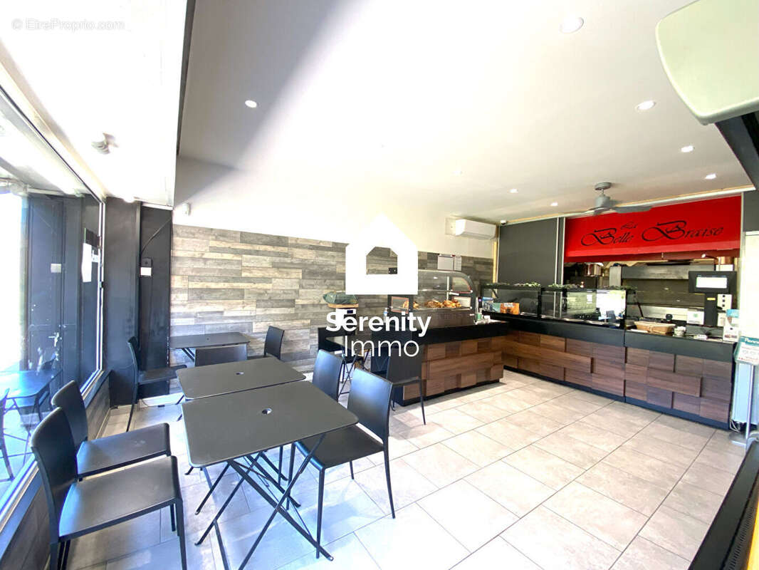 Commerce à LES PENNES-MIRABEAU