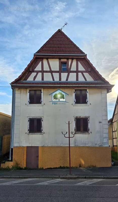 Maison à DANNEMARIE