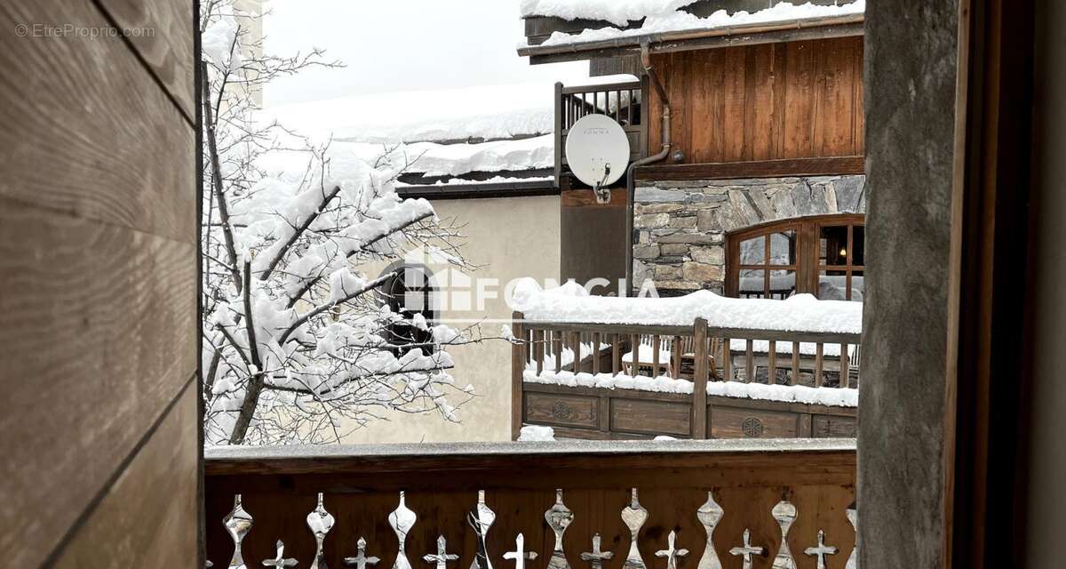 Maison à LES ALLUES