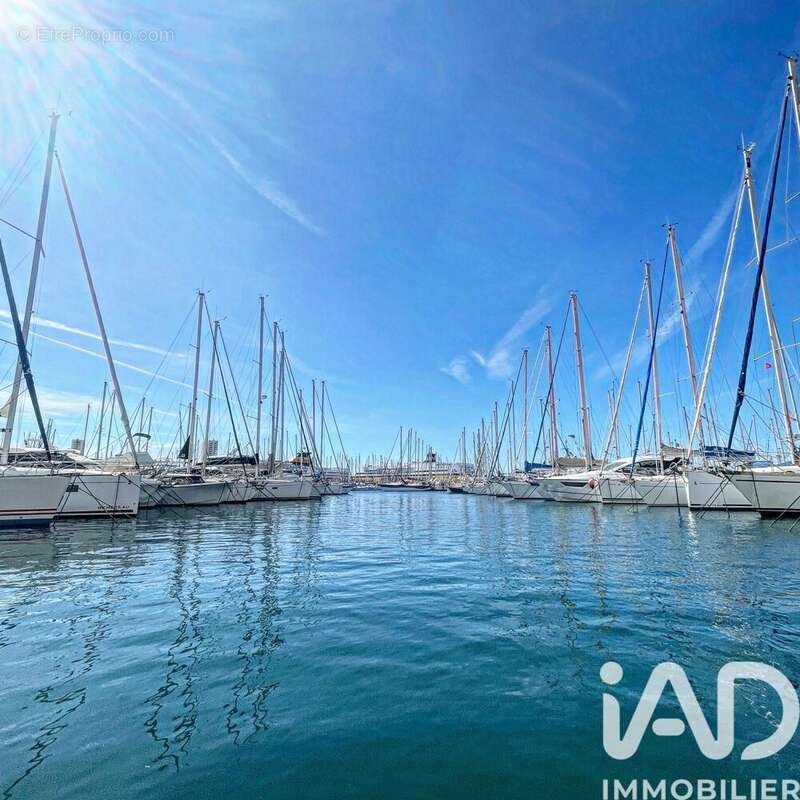 Photo 2 - Commerce à TOULON