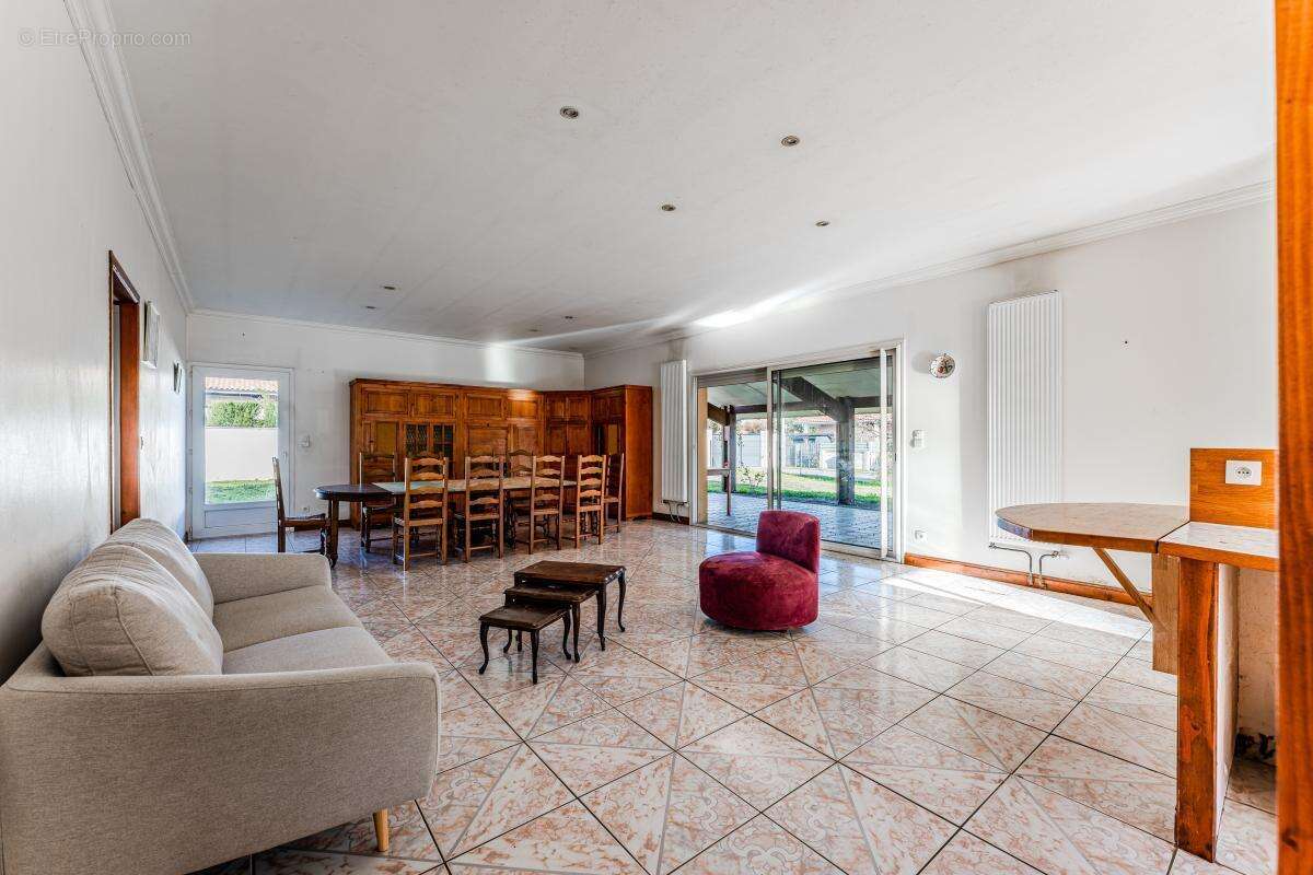 Maison à GUJAN-MESTRAS