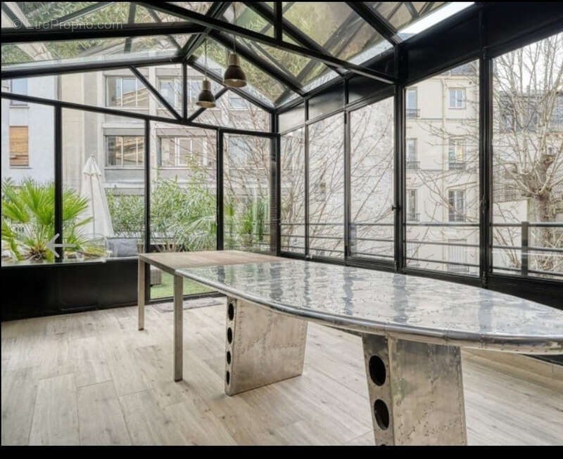 Maison à PARIS-17E
