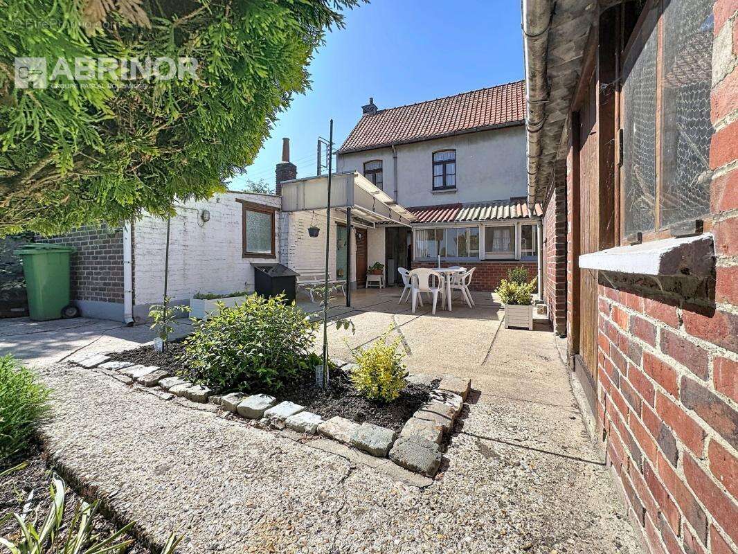 Maison à CAMPHIN-EN-PEVELE