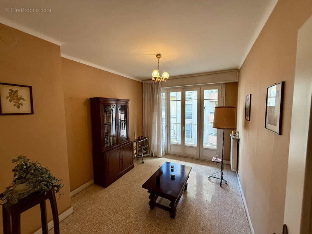 Appartement à BEAUSOLEIL