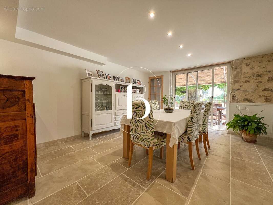 Maison à SAINT-PAULET-DE-CAISSON